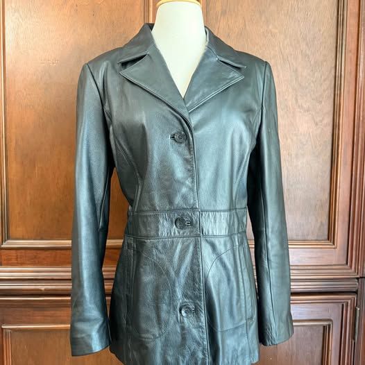 Vintage Wilson Leather Women’s Black Leather Single Breasted Coat Sz M